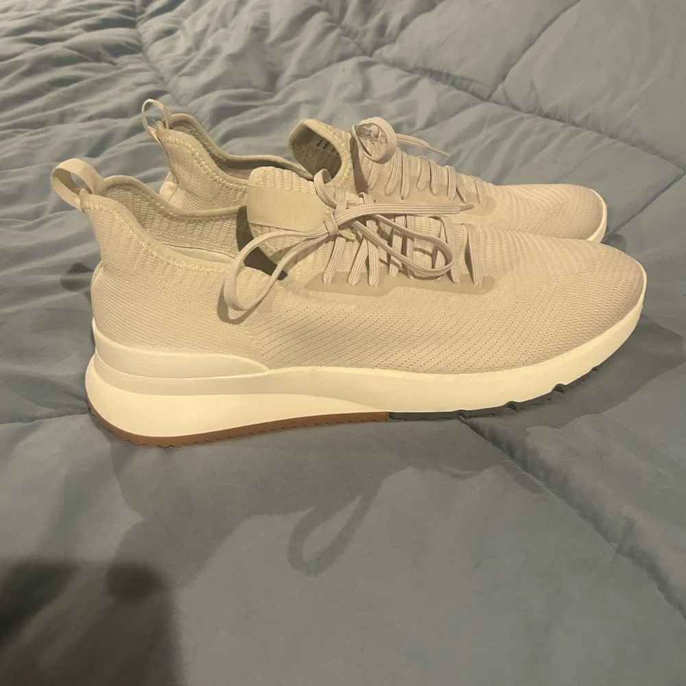 NWT Women’s Size 12 Madden M-Kelleb Ortholite Shoes